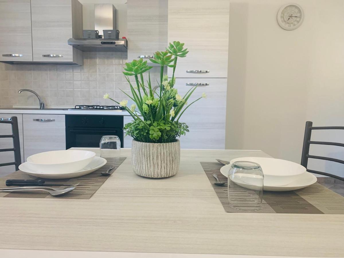 Il Cortiletto Lägenhet Somma Lombardo Exteriör bild